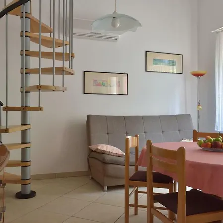 Apartament Pino