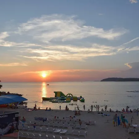 דירה Pino פולה